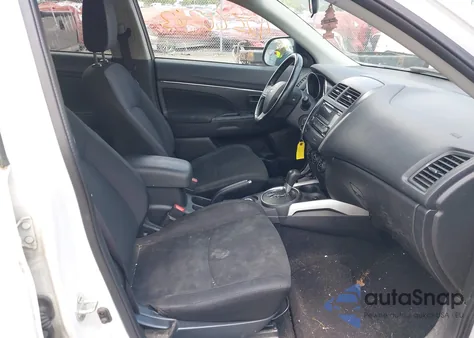 2014 Mitsubishi Outlander Sport Es z USA, uszkodzony, nr VIN 4A4AR3AUXEE010101